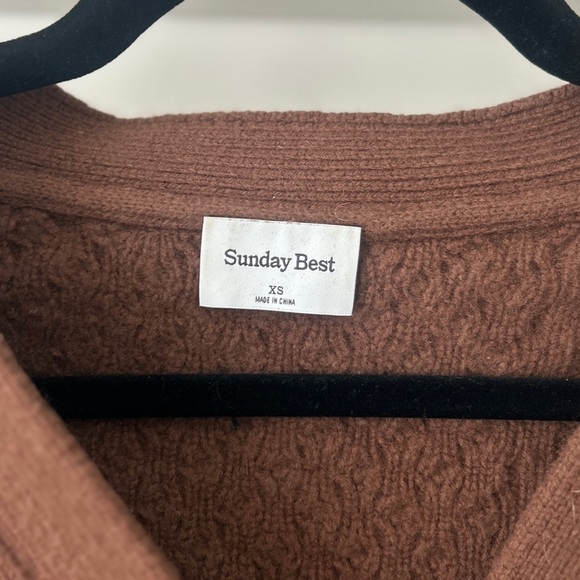 Aritzia Sunday Best Cable Knit Cropped Cardigan - Picture 4 of 6